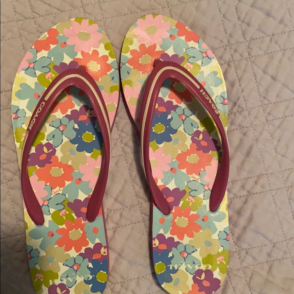 Coach Size 9 floral flip flops